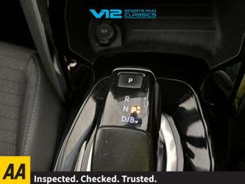 Peugeot E-2008 50kWh Allure Premium SUV 5dr Electric Auto (136 ps)