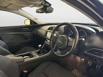Jaguar XE 2.0d SE Saloon 4dr Diesel Manual Euro 6 (s/s) (163 ps)