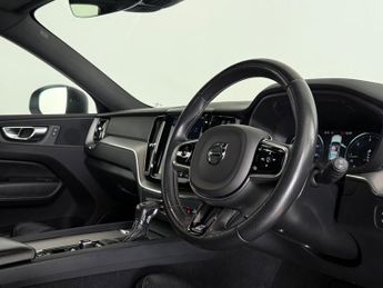 Volvo XC60 2.0 D4 R-Design Auto AWD Euro 6 (s/s) 5dr