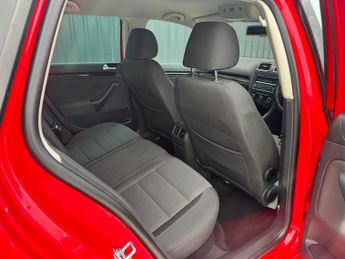 Volkswagen Golf 1.6 TDI SE DSG Euro 5 5dr