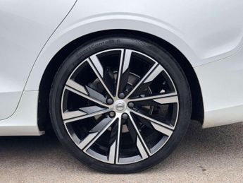 Volvo V60 2.0 D4 Inscription Pro Auto Euro 6 (s/s) 5dr
