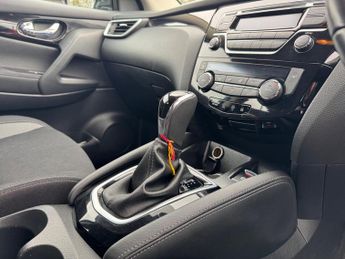 Nissan Qashqai 1.2 DIG-T Acenta XTRON Euro 6 (s/s) 5dr