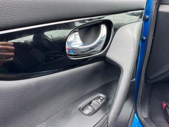 Nissan Qashqai 1.2 DIG-T Acenta XTRON Euro 6 (s/s) 5dr