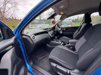 Nissan Qashqai 1.2 DIG-T Acenta XTRON Euro 6 (s/s) 5dr