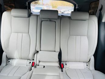 Land Rover Discovery Sport 2.0 TD4 SE Tech Auto 4WD Euro 6 (s/s) 5dr