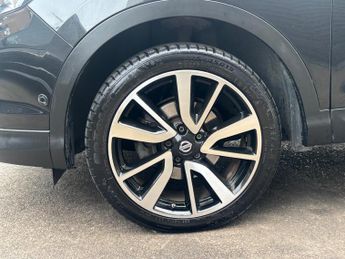 Nissan Qashqai 1.6 dCi Tekna SUV 5dr Diesel XTRON Euro 6 (s/s) (130 ps)