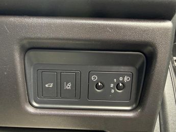 Land Rover Discovery Sport 2.0 TD4 SE Tech 4WD Euro 6 (s/s) 5dr (5 Seat)