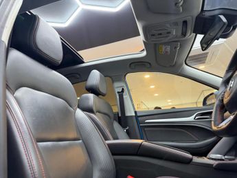 MG MG ZS 72.6kWh Trophy Long Range Auto 5dr