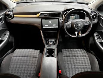 MG MG ZS 51.1kWh SE Auto 5dr