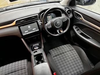 MG MG ZS 51.1kWh SE Auto 5dr