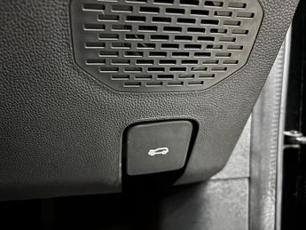 MG MG ZS 51.1kWh SE Auto 5dr