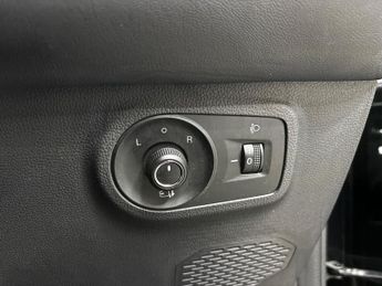 MG MG ZS 51.1kWh SE Auto 5dr