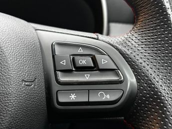 MG MG ZS 51.1kWh SE Auto 5dr