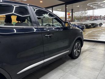 MG MG ZS 51.1kWh SE Auto 5dr