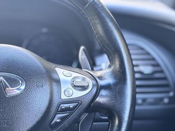 INFINITI QX70 3.0 d V6 S Premium