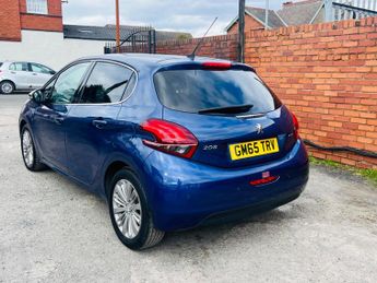 Peugeot 208 1.2 PureTech Allure Euro 6 5dr