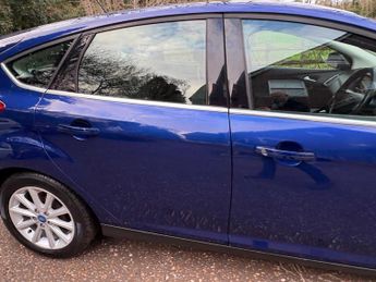 Ford Focus 1.6 Titanium Powershift Euro 6 5dr