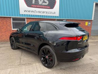 Jaguar F-PACE 3.0 D300 V6 S Auto AWD Euro 6 (s/s) 5dr