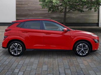 Hyundai Kona 64kWh Premium SUV 5dr Electric Auto (10.5kW Charger) (204 ps)
