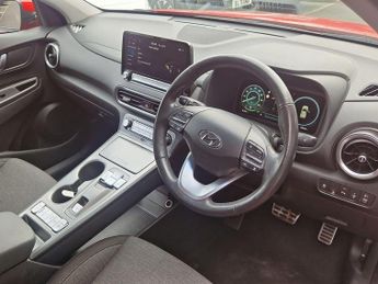 Hyundai Kona 64kWh Premium SUV 5dr Electric Auto (10.5kW Charger) (204 ps)
