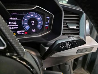 Audi A1 2.0 TFSI 40 S line Competition Sportback S Tronic Euro 6 (s/s) 5