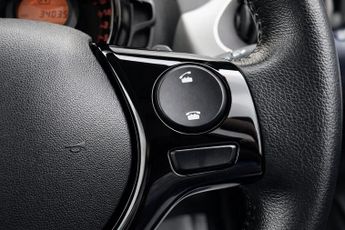 Peugeot 108 1.0 Allure 2 Tronic Euro 6 5dr