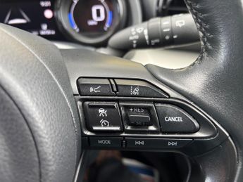 Toyota Yaris 1.5 VVT-h Excel E-CVT Euro 6 (s/s) 5dr