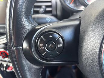 MINI Hatch 1.5 Cooper Auto Euro 6 (s/s) 3dr