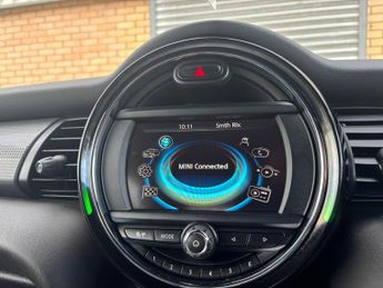 MINI Hatch 1.5 Cooper Auto Euro 6 (s/s) 3dr