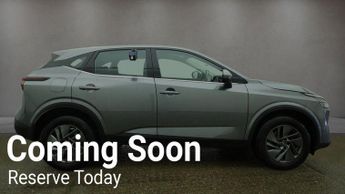 Nissan Qashqai 1.3 DIG-T MHEV Acenta Premium Euro 6 (s/s) 5dr