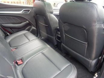 MG MG ZS 44.5kWh Exclusive Auto 5dr