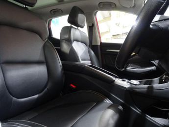 MG MG ZS 44.5kWh Exclusive Auto 5dr