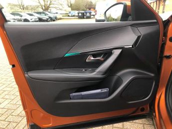 Peugeot 2008 1.2 PureTech Allure EAT Euro 6 (s/s) 5dr