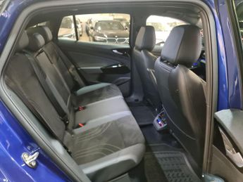 Volkswagen ID.5 Pro Performance 77kWh Style Auto 5dr