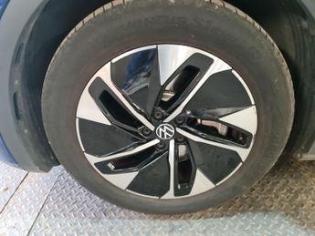 Volkswagen ID.5 Pro Performance 77kWh Style Auto 5dr