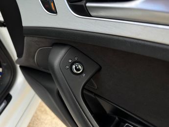 Audi A6 Saloon 2.0 TFSI S line S Tronic quattro Euro 6 (s/s) 4dr