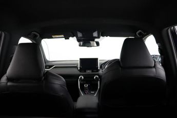 Toyota RAV4 2.5 VVT 18.1kWh Dynamic CVT 4WD Euro 6 (s/s) 5dr