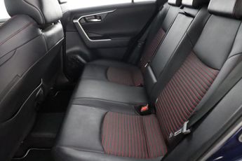 Toyota RAV4 2.5 VVT 18.1kWh Dynamic CVT 4WD Euro 6 (s/s) 5dr