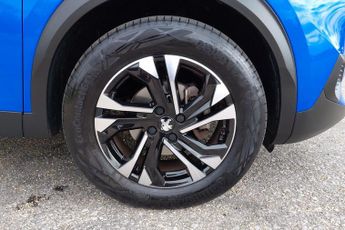 Peugeot 2008 1.2 PureTech Allure Premium + EAT Euro 6 (s/s) 5dr