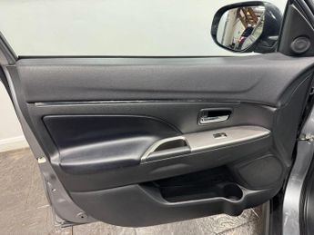 Mitsubishi ASX 2.0 MIVEC Exceed SUV 5dr Petrol CVT 4WD Euro 6 (s/s) (150 ps)