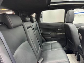 Mitsubishi ASX 2.0 MIVEC Exceed SUV 5dr Petrol CVT 4WD Euro 6 (s/s) (150 ps)