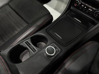 Mercedes-Benz GLA 2.1 GLA220d AMG Line (Premium Plus) 7G-DCT 4MATIC Euro 6 (s/s) 5