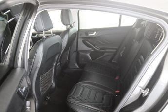 Ford Focus 1.0T EcoBoost Titanium Vignale Euro 6 (s/s) 5dr