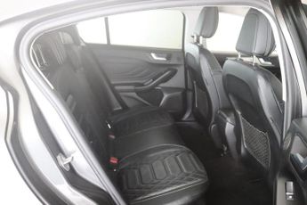 Ford Focus 1.0T EcoBoost Titanium Vignale Euro 6 (s/s) 5dr