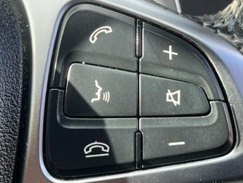 Mercedes-Benz GLA 2.1 GLA220d AMG Line 7G-DCT 4MATIC Euro 6 (s/s) 5dr