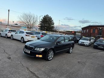 Skoda Superb 2.0 TDI Elegance DSG Euro 5 5dr