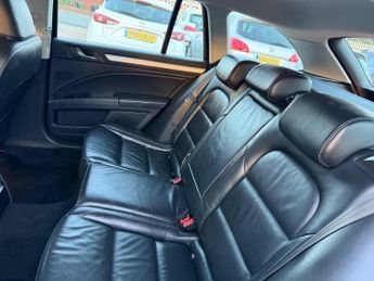 Skoda Superb 2.0 TDI Elegance DSG Euro 5 5dr