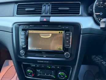 Skoda Superb 2.0 TDI Elegance DSG Euro 5 5dr