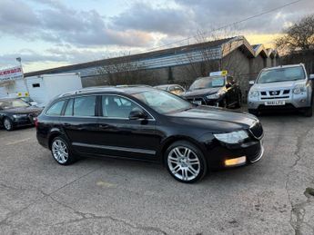Skoda Superb 2.0 TDI Elegance DSG Euro 5 5dr