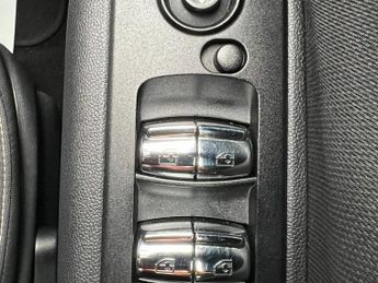 MINI Clubman 2.0 Cooper D Auto Euro 6 (s/s) 6dr